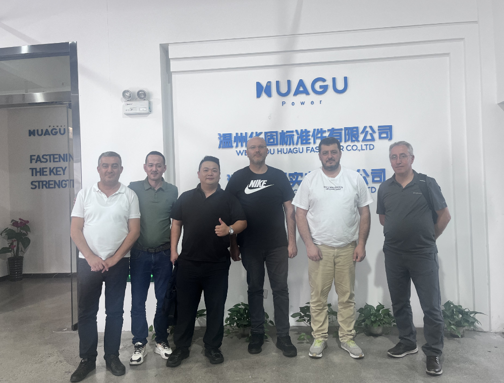 Customers visit our factory